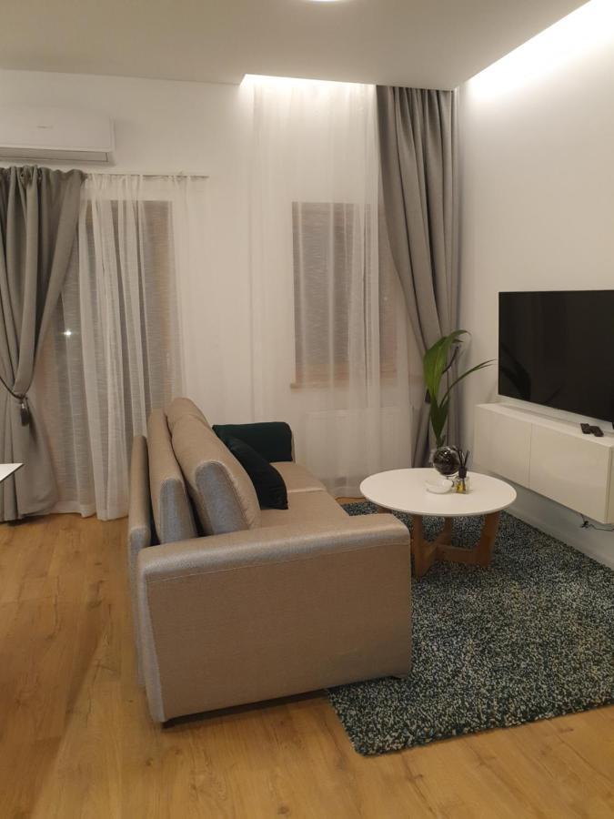 קובנה Smaragdo Apartamentai מראה חיצוני תמונה
