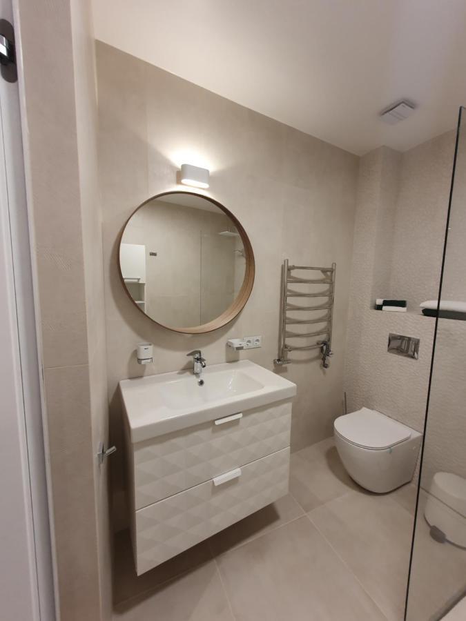 קובנה Smaragdo Apartamentai מראה חיצוני תמונה
