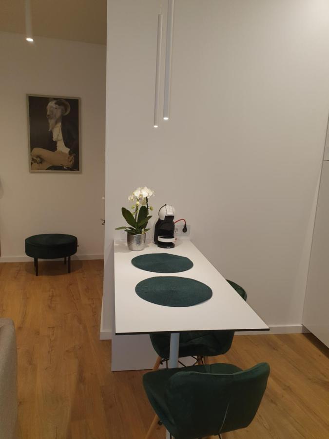 קובנה Smaragdo Apartamentai מראה חיצוני תמונה